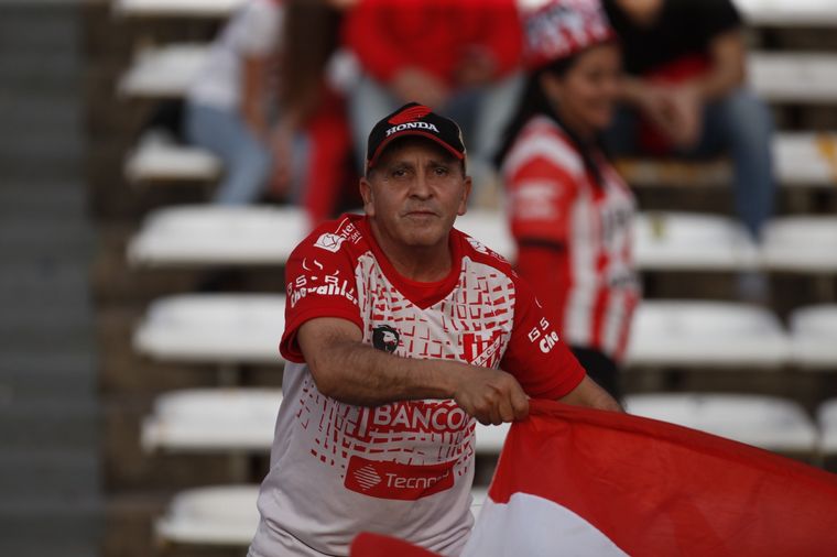 FOTO: Los hinchas de Instituto coparon las tribunas del Kempes.