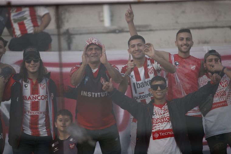 FOTO: Los hinchas de Instituto coparon las tribunas del Kempes.