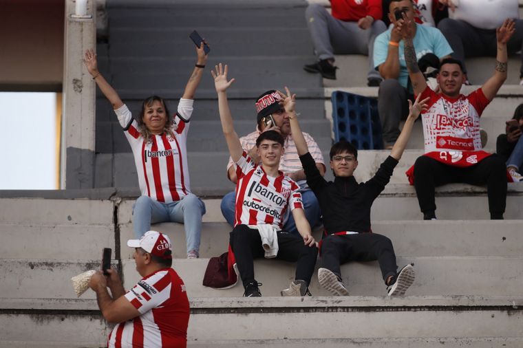 FOTO: Los hinchas de Instituto coparon las tribunas del Kempes.