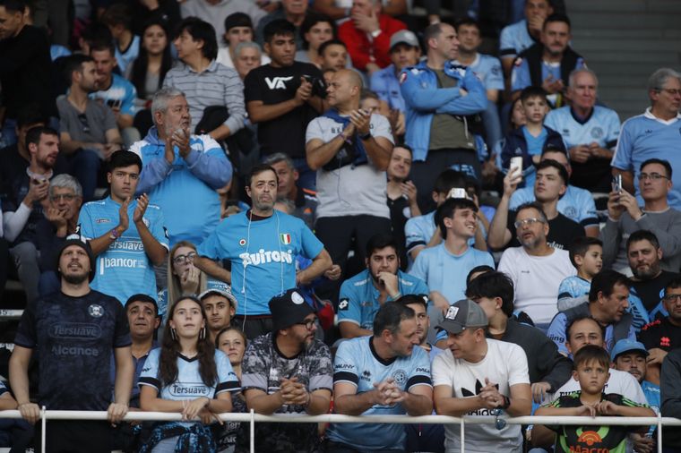 FOTO: Los hinchas de Belgrano colmaron el Kempes.