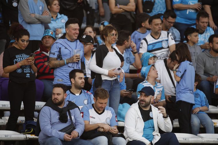 FOTO: Los hinchas de Belgrano colmaron el Kempes.