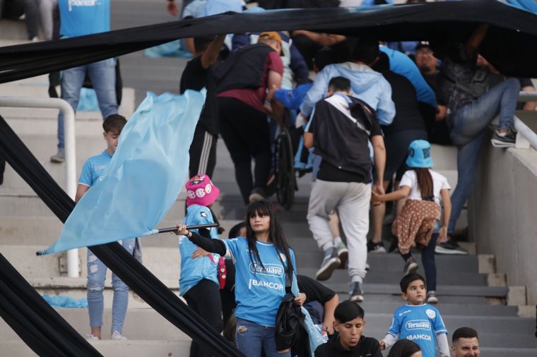 FOTO: Los hinchas de Belgrano colmaron el Kempes.