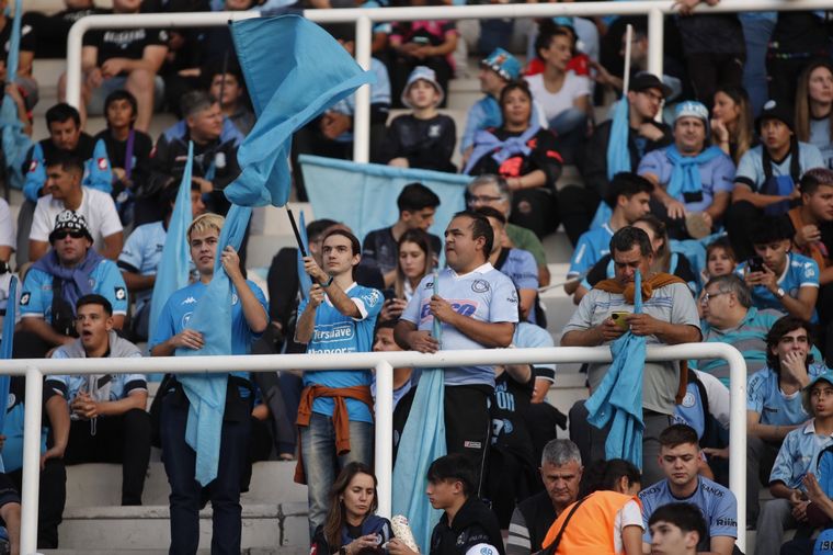 FOTO: Los hinchas de Belgrano colmaron el Kempes.