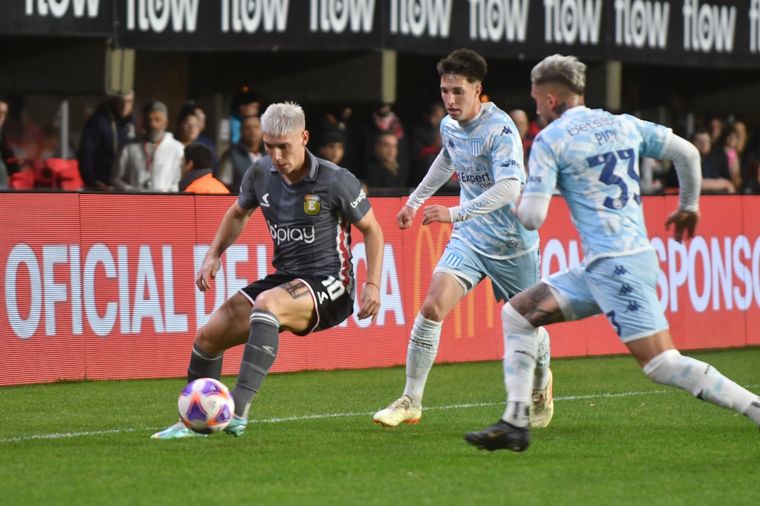 FOTO: Racing y Estudiantes de La Plata no se sacaron ventajas.