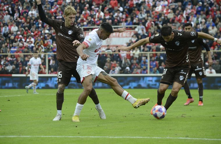 FOTO: Unión y Platense empataron en la fecha 25 de la Liga Profesional. 