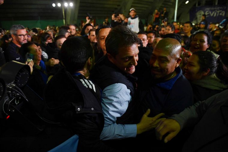 FOTO: Sergio Massa durante el acto en el club Ferro. 