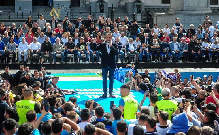 FOTO: Sergio Massa habló en el acto que convocó la CGT para apoyar su candidatura. (Télam)