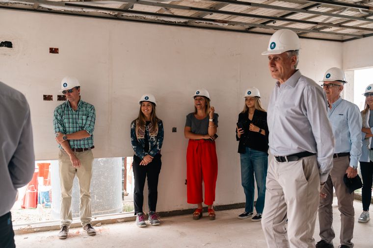 FOTO: Manantiales: Pilay anunció que en el 2024 los clientes recibirán su casa.