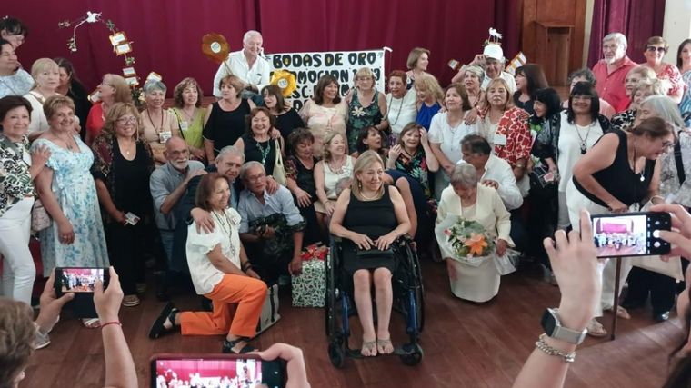 FOTO: La Promoción 1973 de la Escuela Normal de Salta celebró sus Bodas de Oro