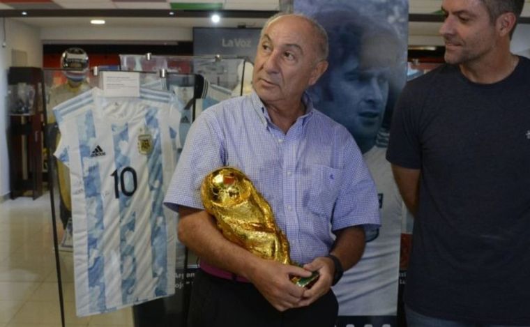 FOTO: Osvaldo Ardiles, campeón del mundo con Argentina en 1978