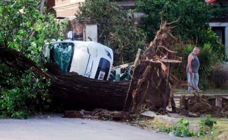 FOTO: Imágenes impactantes del temporal en Bahía Blanca.