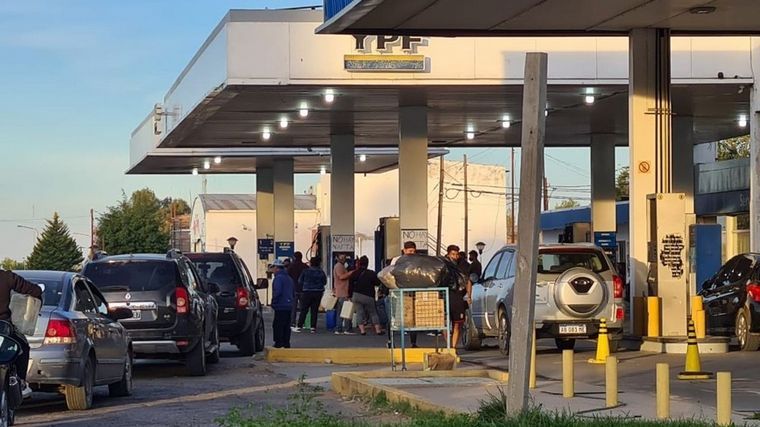 FOTO: Ya no se ven largas filas de vehículos en Misiones (Foto: Archivo)