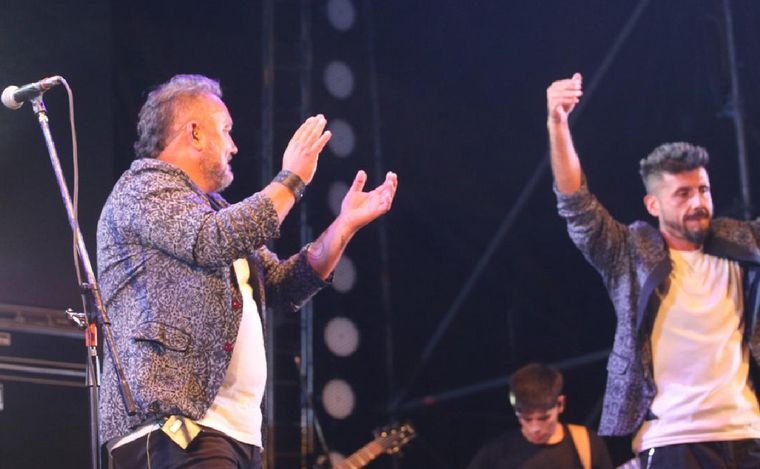 FOTO: El grupo Los Trajinantes brindará una serenata con un gran sorteo.