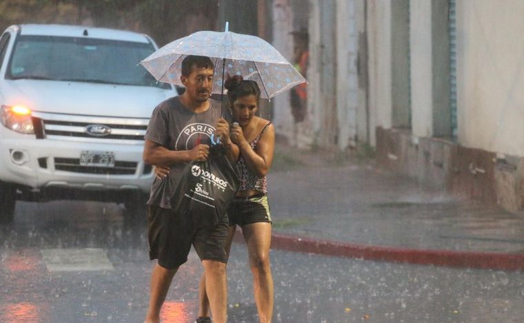 FOTO: Lluvias en Córdoba. (Foto: Daniel Cáceres/Cadena 3)