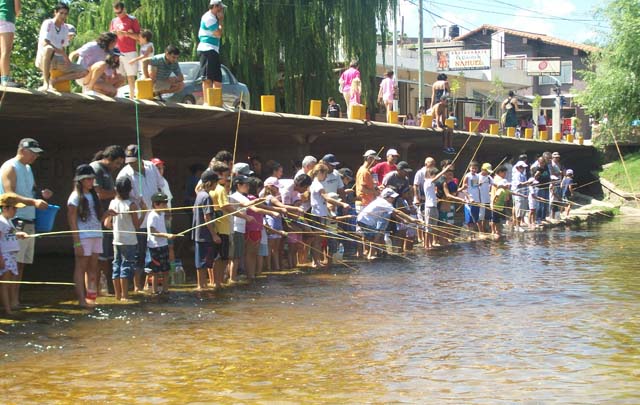 FOTO: Cuarta edición del Torneo de Mojarritas en Mina Clavero