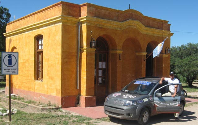 FOTO: Los edificios de la localidad están pintados de vistosos colores.