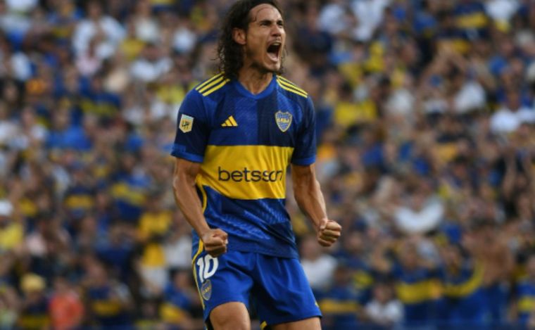 FOTO: Edinson Cavani festeja el primer tanto de Boca ante San Lorenzo. (Foto: CABJ)