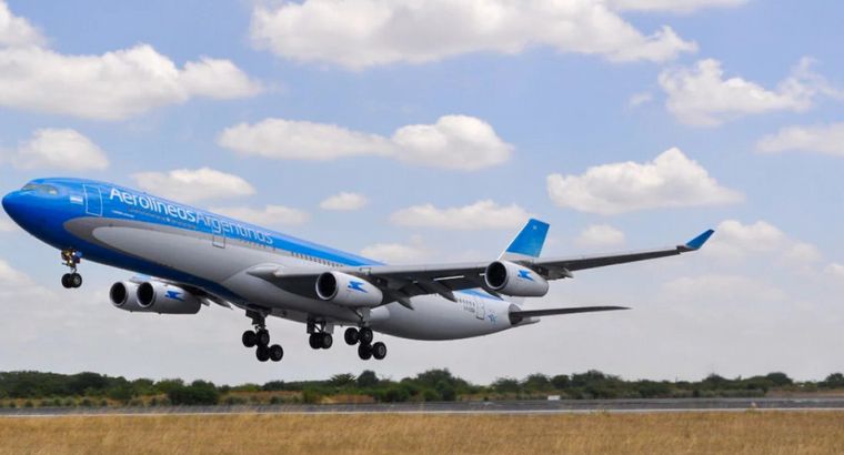 FOTO: Aerolíneas Argentinas dejará de volar a Nueva York: qué pasará con los pasajes