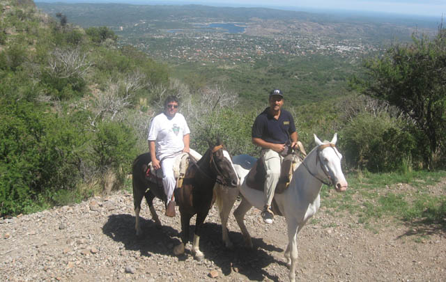 FOTO: Se ubica frente al cerro Uritorco y desde allí se pueden ver Punilla y las salinas.