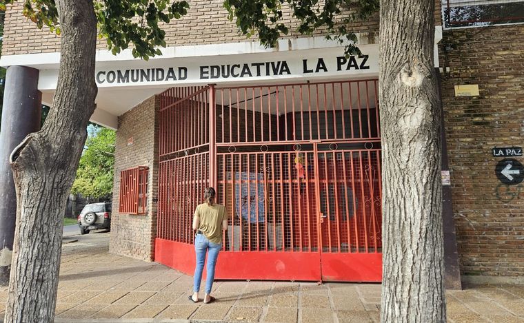 FOTO: La escuela amenazada debió cerrar sus puertas.