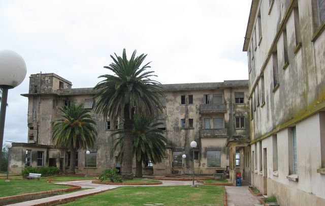 FOTO: Una de las visitas obligadas es el Gran Hotel Viena, un enigmático espacio construído entre 1940 y 1945.