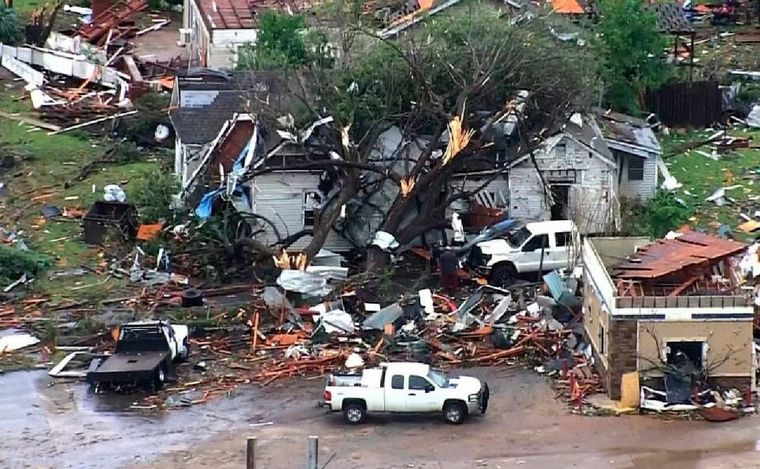 FOTO: Los tornados afectaron mayormente a la ciudad de Sulphur, Oklahoma. (Foto: CNN)