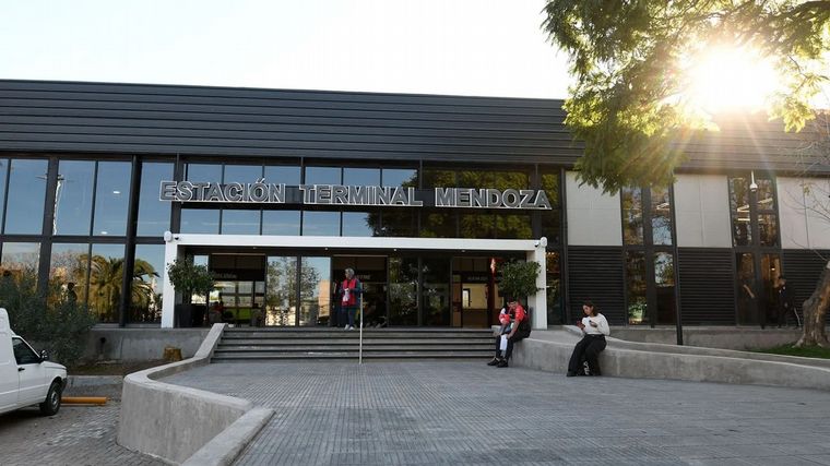 FOTO: Terminal de Ómnibus de Mendoza.