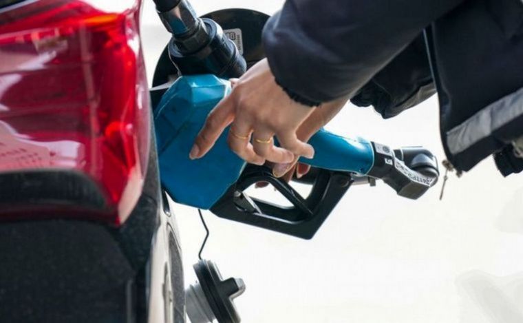 FOTO: La tasa vial en el precio del combustible genera polémica.