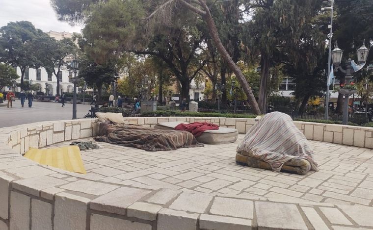 FOTO: La Plaza San Martín, en estado de abandono. (Foto: Fernando Barrionuevo/Cadena 3)