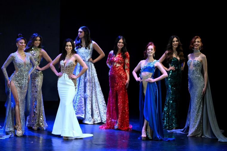 FOTO: Magali Benejam se coronó ganadora de Miss Universo Argentina. (Foto: AFP)