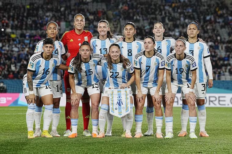 FOTO: Renunciaron tres jugadoras de la Selección argentina de fútbol femenino