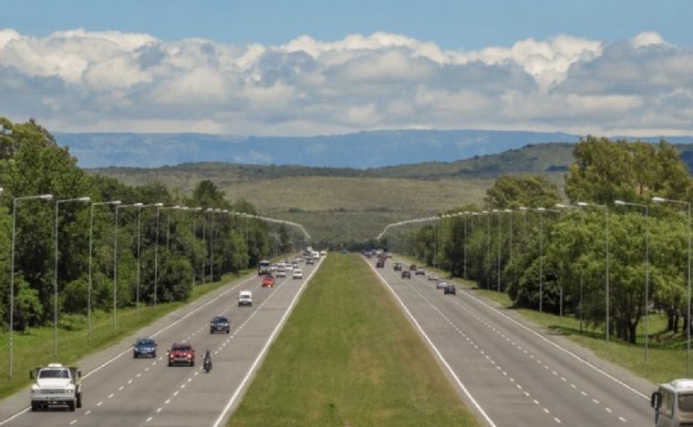 FOTO: La autopista Córdoba-Carlos Paz tiene tres carriles desde 2018. (Foto: Gob. Córdoba)