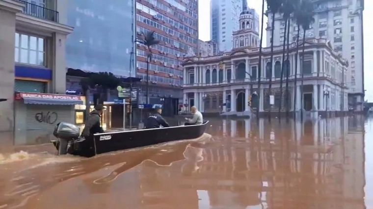 FOTO: El corazón de Porto Alegre, en su peor momento.