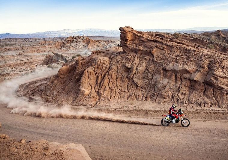 FOTO: Brabec con Honda le sacó buena tajada al desierto sanjuanino