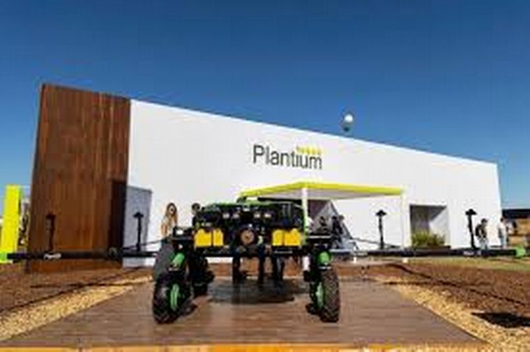 FOTO: Plantium presentó su nueva sembradora completamente desarrollada por la empresa