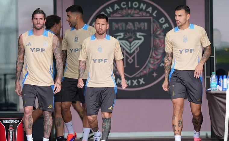FOTO: Vuelve Messi a la titularidad: los cambios de Scaloni para enfrentar a Guatemala