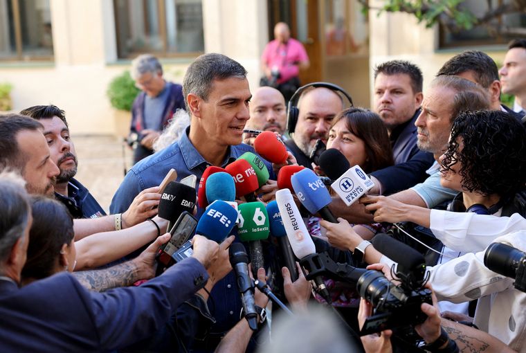 FOTO: El presidente de España, Pedro Sánchez, en los comicios parlamentarios europeos. 