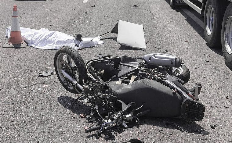 FOTO: 12 personas mueren por día en Argentina. El 40% son motociclistas.