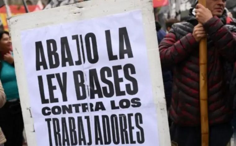 FOTO: San Juan: habrá movilizaciones en repudio a la Ley de Bases (Foto: Parlamentario.com)