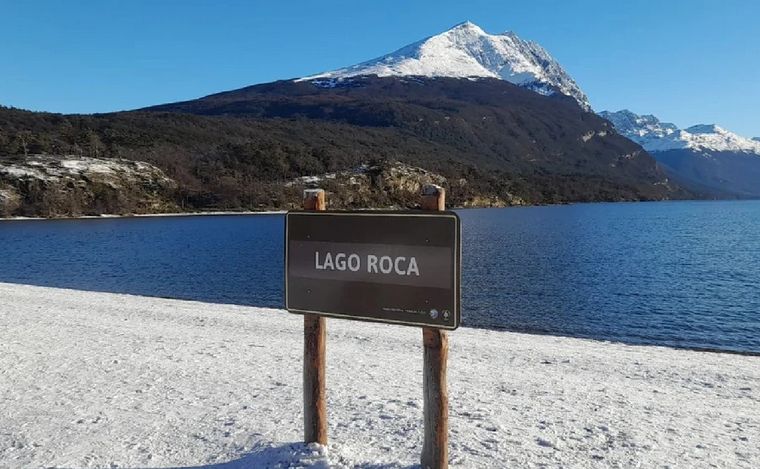 FOTO: El Lago Roca es un espejo de agua binacional compartido con Chile. (Foto: NA/APN)