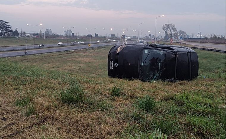 FOTO: El vehículo ya fue retirado de la Circunvalación. 