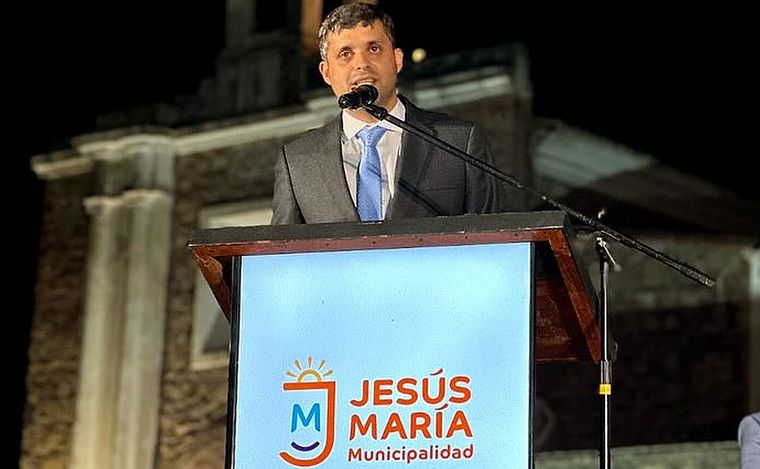 FOTO: Zárate, intendente de Jesús María, envió un proyecto para eliminar tasas municipales.