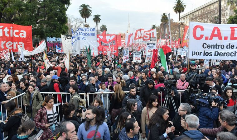 FOTO: La marcha de familiares de los detenidos en el Congreso