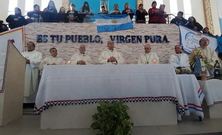 FOTO: Ojea presidió la misa homenaje a las mujeres de los comedores.