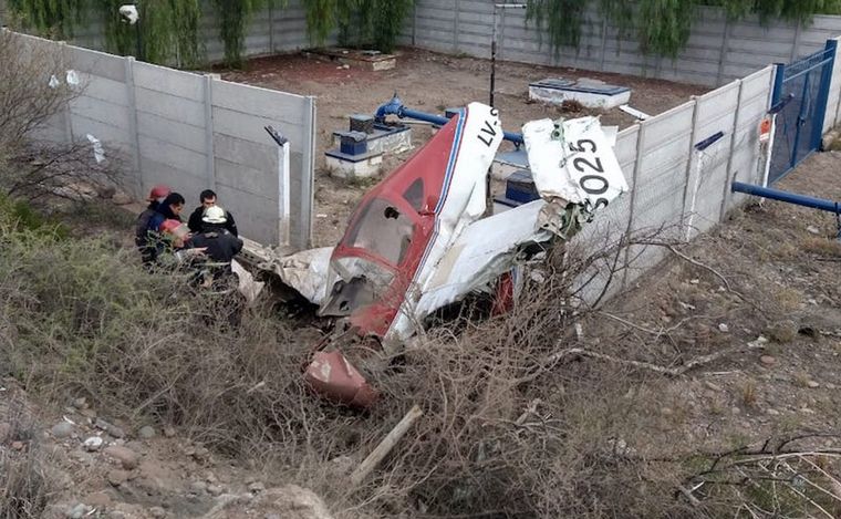FOTO: Cayó una avioneta en Mendoza: no hubo heridos (Foto: Mendoza Today).