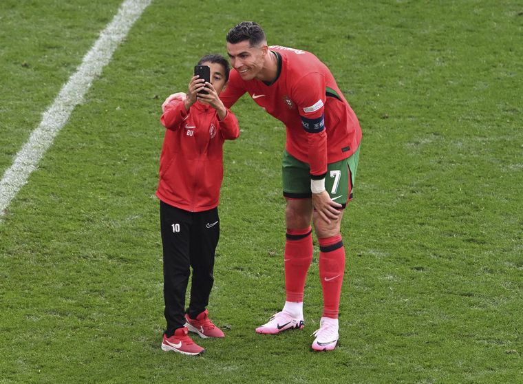 FOTO: Portugal ganó y avanzó de ronda en la Euro. 