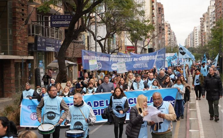 FOTO: Marcha de UEPC el pasado 25 de junio. (Archivo Daniel Cáceres/Cadena 3)