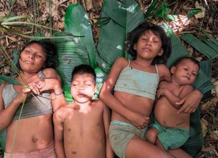FOTO: Los autores del milagro. Sobrevivieron sin ayuda 40 días en la selva.