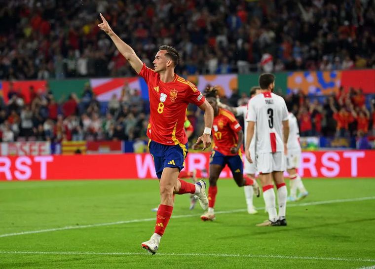 FOTO: España sigue firme en la Eurocopa y enfrentará a Alemania en cuartos. 