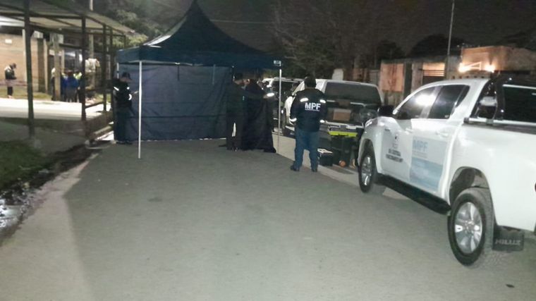 FOTO: Encuentran muerta a una mujer trans en el pozo de una casa en Tucumán